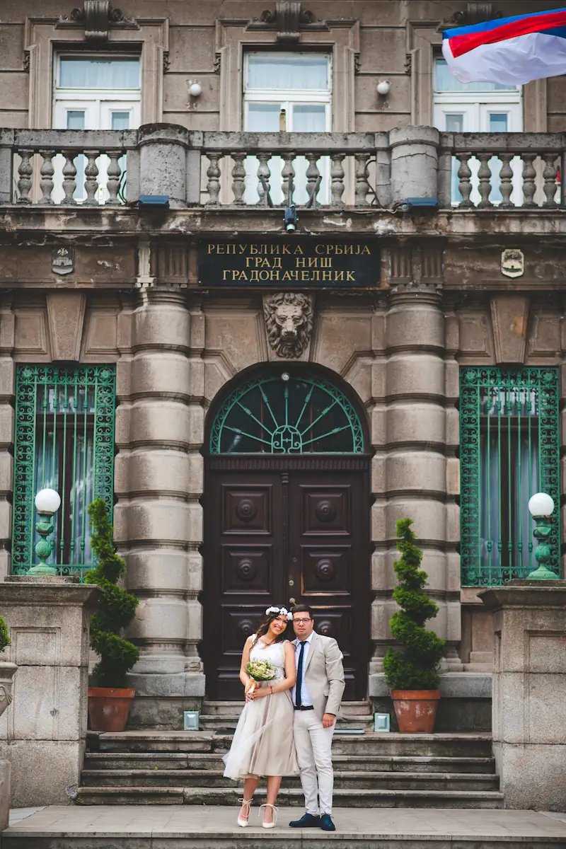 Mlada tokom pripreme pre vencanja u Nisu