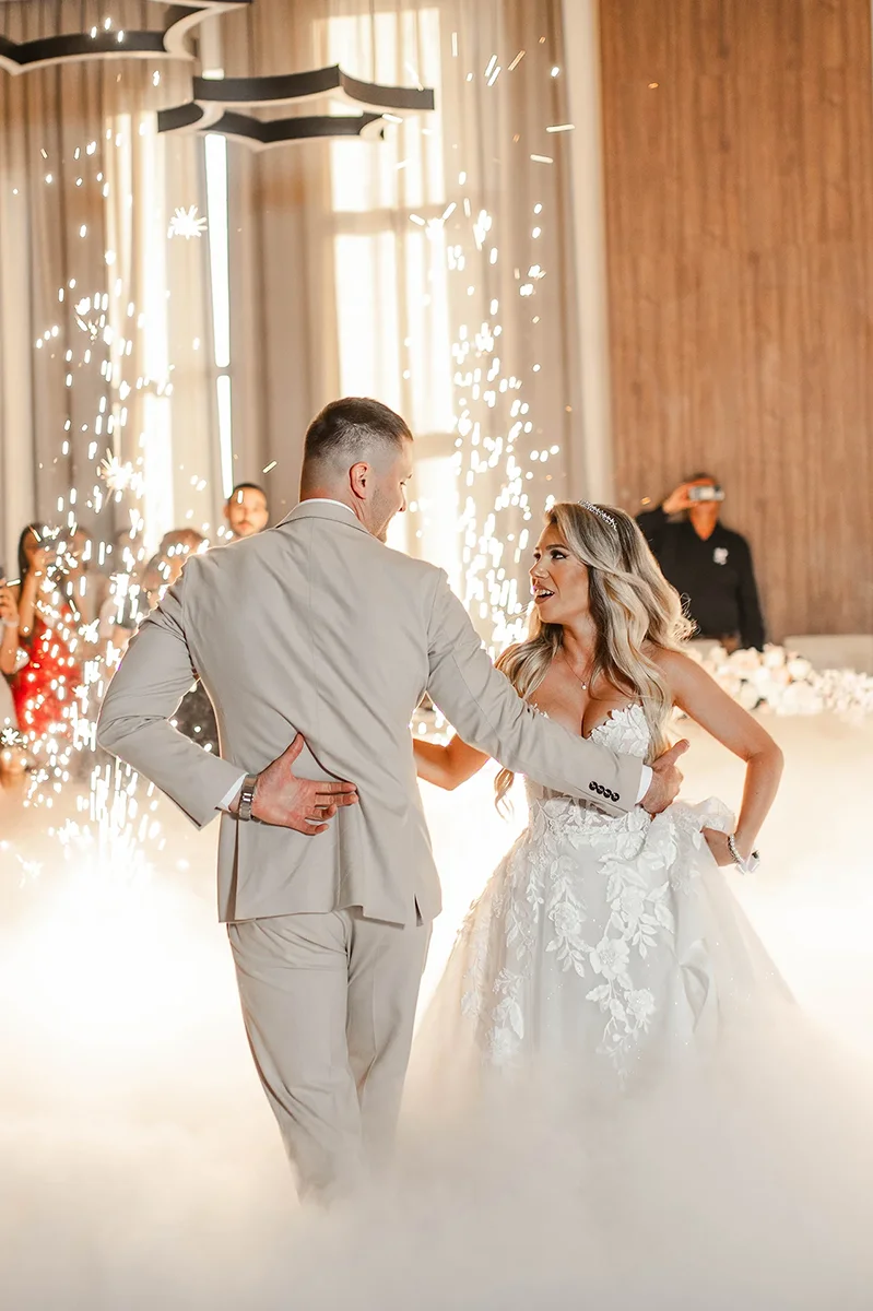 Svadbeni fotograf Niš - prvi ples mladenaca